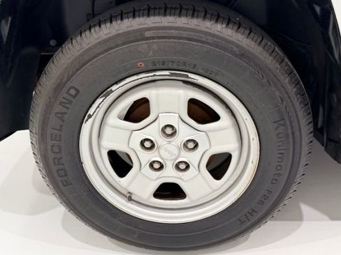 Used 2012 Jeep Patriot Sport FWD image 12