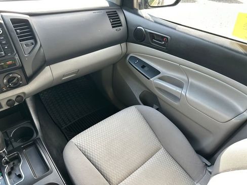 Used 2015 Toyota Tacoma 4x4 Double Cab w/ Convenience Package image 23