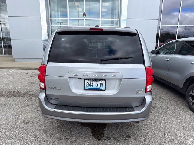 Used 2017 Dodge Grand Caravan SXT FWD image 5