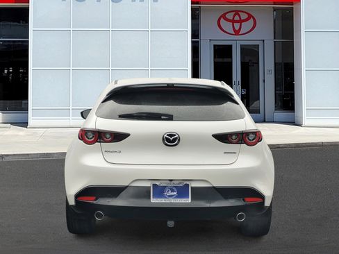 Used 2022 MAZDA MAZDA3 s image 5