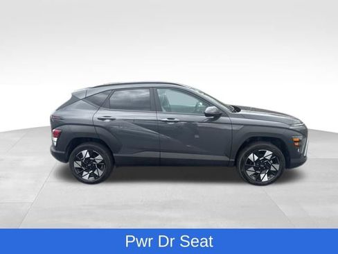 Used 2025 Hyundai Kona SEL image 6