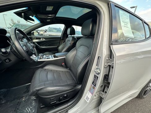 Used 2023 Kia Stinger GT2 image 29