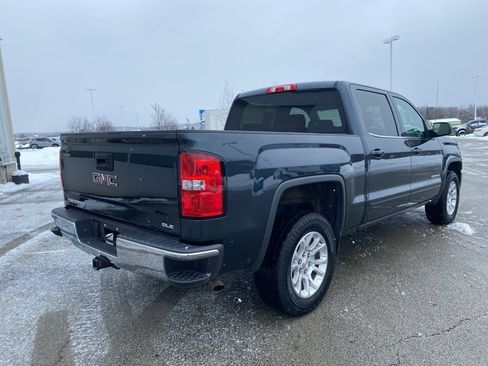 Used 2018 GMC Sierra 1500 SLE w/ SLE Value Package image 3