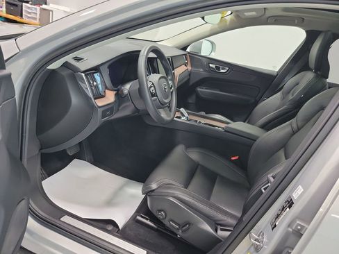 Used 2023 Volvo XC60 B6 Ultimate w/ Climate Package AWD/4WD image 31