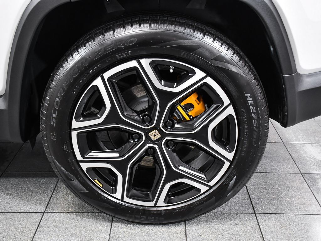 Used 2022 Rivian R1S Launch Edition Quad AWD/4WD image 8
