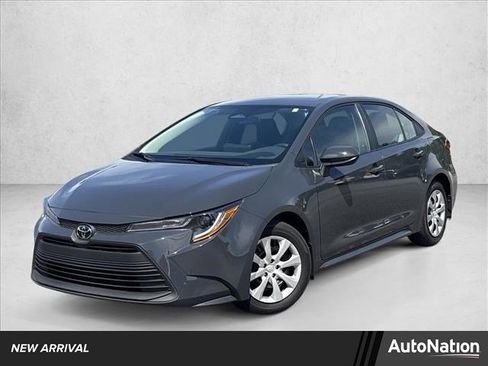 Used 2025 Toyota Corolla LE FWD image 1