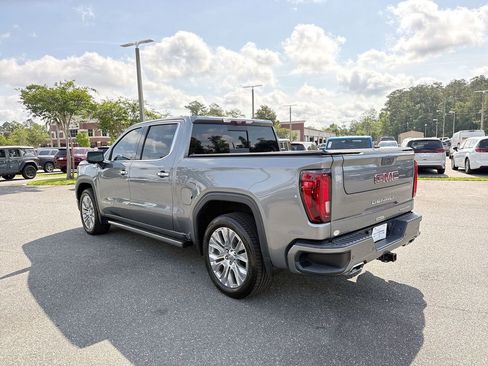 Used 2021 GMC Sierra 1500 Denali w/ Denali Ultimate Package AWD/4WD image 7