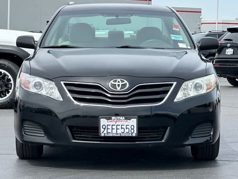 Used 2011 Toyota Camry LE FWD image 10