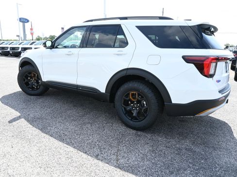 New 2026 Ford Explorer Tremor w/ Tremor Ultimate Package AWD/4WD image 8