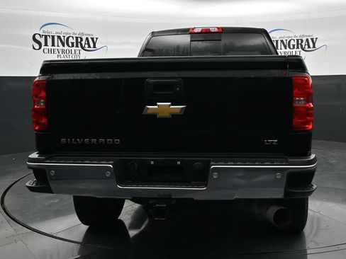 Used 2019 Chevrolet Silverado 2500 LTZ w/ Duramax Plus Package AWD/4WD image 6
