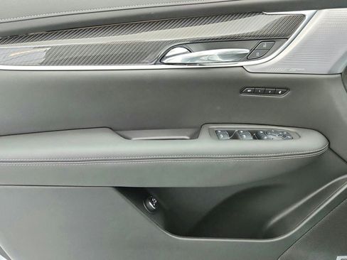 New 2025 Cadillac XT6 Sport w/ LPO, Floor Liner Package image 16