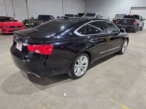 Used 2016 Chevrolet Impala LTZ w/ Enhanced Convenience Package FWD image 12