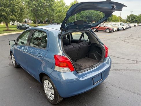 Used 2009 Toyota Yaris 4-Door Hatchback FWD image 25