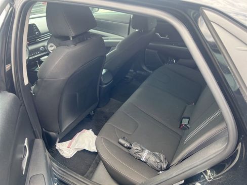 Used 2023 Hyundai Elantra SEL FWD image 10