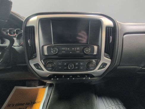 Used 2017 GMC Sierra 1500 SLE w/ SLE Value Package image 11