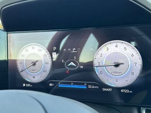 Used 2025 Hyundai Elantra SEL w/ Cargo Package image 22