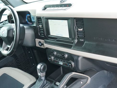 Used 2021 Ford Bronco Big Bend w/ Sasquatch Package AWD/4WD image 29