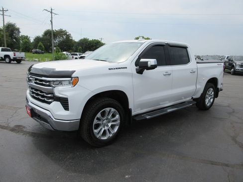 Certified 2023 Chevrolet Silverado 1500 LTZ w/ LTZ Premium Package AWD/4WD image 13