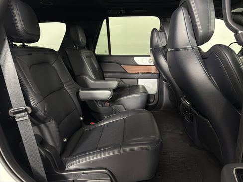 Used 2024 Lincoln Navigator Reserve image 34