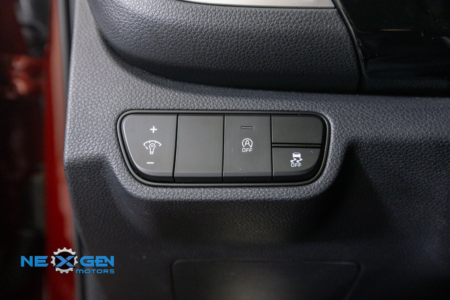 Used 2025 Kia Seltos S AWD/4WD image 16