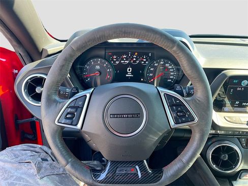 Used 2018 Chevrolet Camaro ZL1 image 11