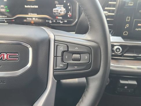 Used 2025 GMC Sierra 1500 SLT RWD image 29