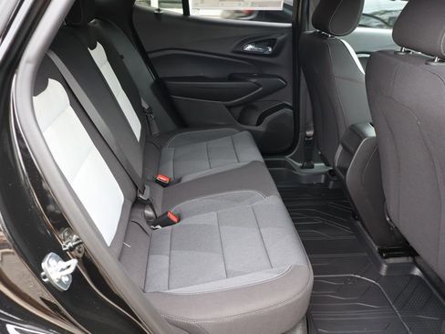 New 2026 Chevrolet Trax RS w/ Sunroof Package FWD image 39