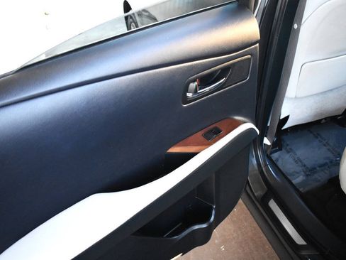 Used 2011 Lexus RX 450h AWD w/ Premium Pkg image 41