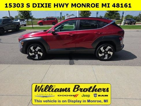 Used 2024 Hyundai Kona Limited image 10