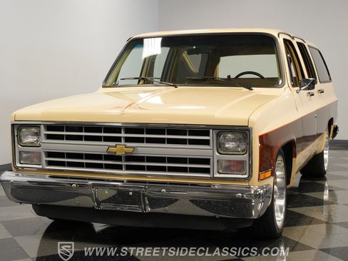 Used 1987 GMC Suburban 2WD image 18