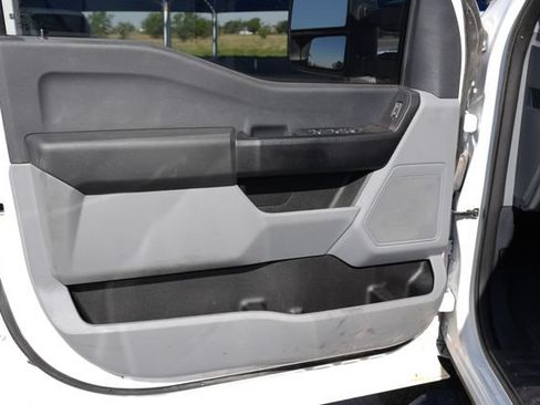Used 2025 Ford F250 XL AWD/4WD image 12