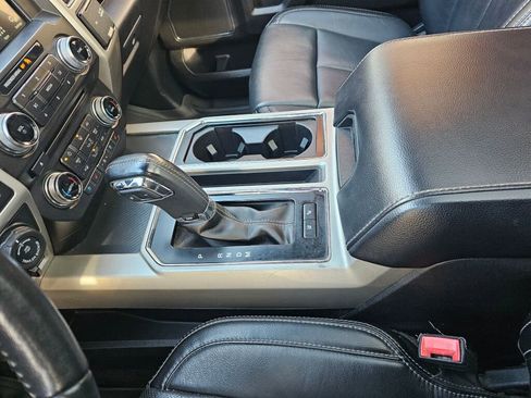 Used 2018 Ford F150 Lariat w/ Equipment Group 502A Luxury image 27