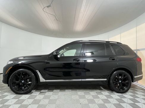 Used 2022 BMW X7 xDrive40i w/ Premium Package image 4