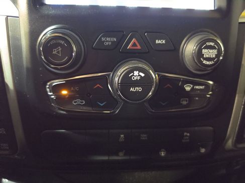 Used 2020 RAM 1500 Warlock w/ Luxury Group AWD/4WD image 16