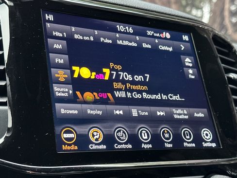 Used 2021 Jeep Grand Cherokee Laredo X image 21