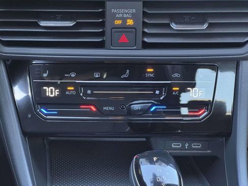 Used 2025 Volkswagen Jetta Sport FWD image 5