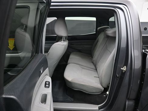 Used 2014 Toyota Tacoma Base w/ SR5 Package image 30