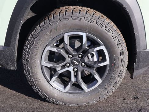 New 2026 Chevrolet Equinox ACTIV w/ Convenience Package III image 11