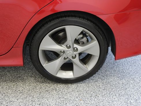 Used 2012 Toyota Camry SE FWD image 10