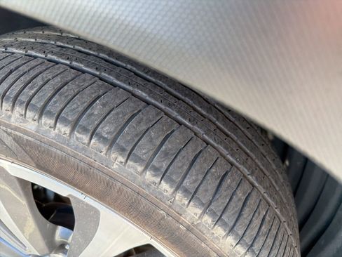 Used 2021 Subaru Ascent Limited w/ Technology Package image 5