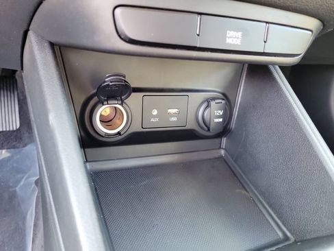 Used 2022 Hyundai Accent FWD image 31