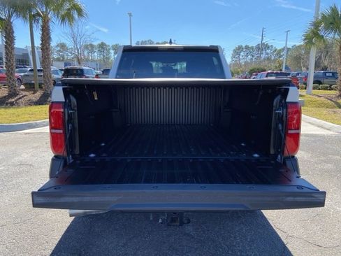 Used 2024 Toyota Tacoma SR image 13