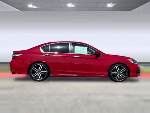Used 2016 Honda Accord Sport image 7