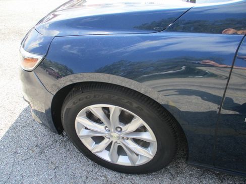 Used 2019 Chevrolet Malibu LT FWD image 13