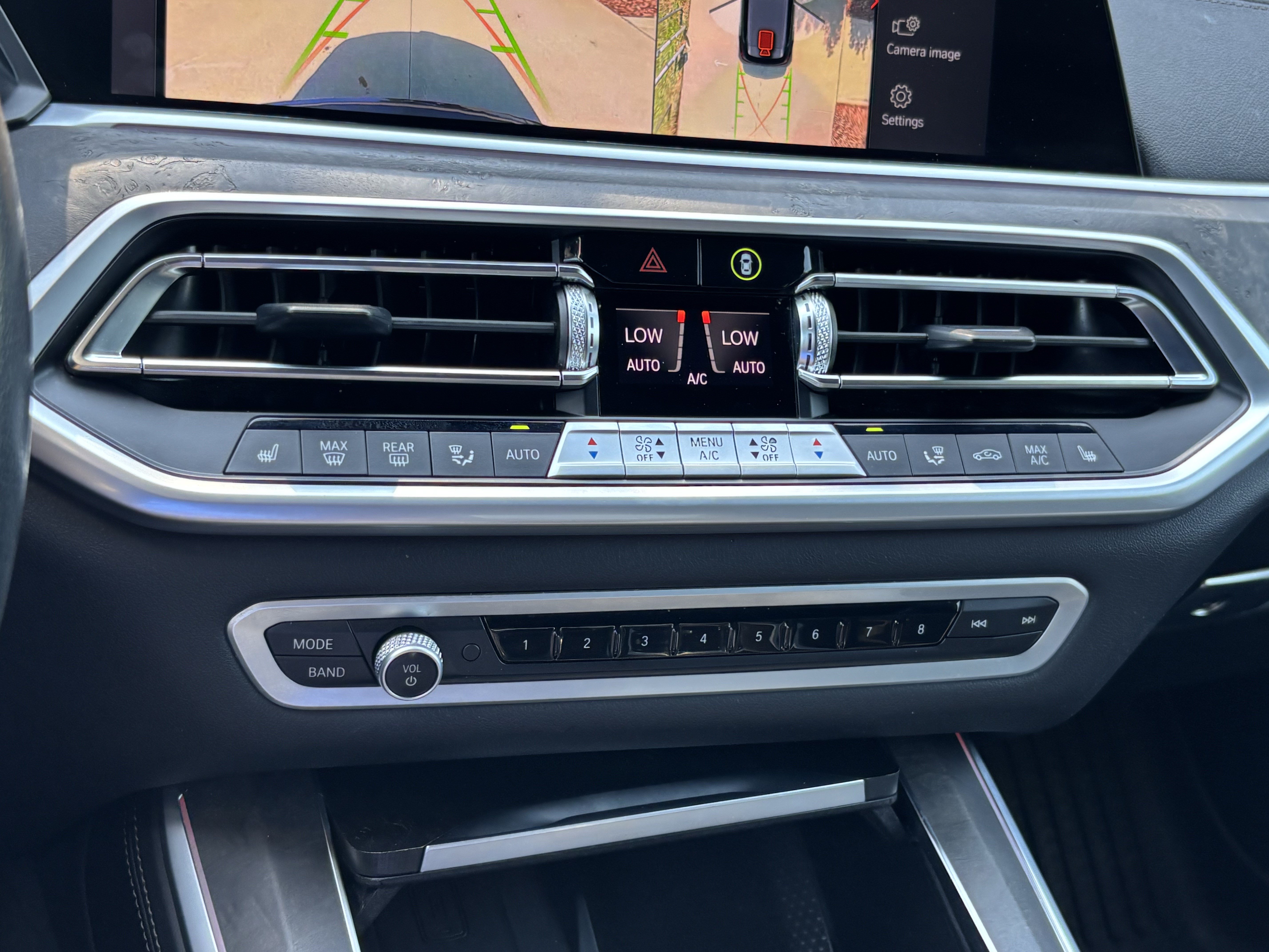 Used 2023 BMW X5 xDrive40i AWD/4WD image 31