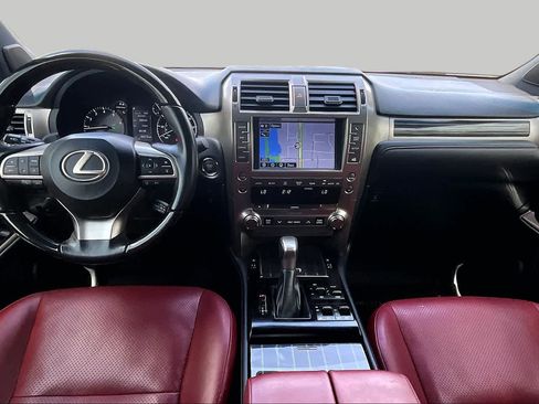 Used 2020 Lexus GX 460 Luxury w/ Accessory Package AWD/4WD image 16