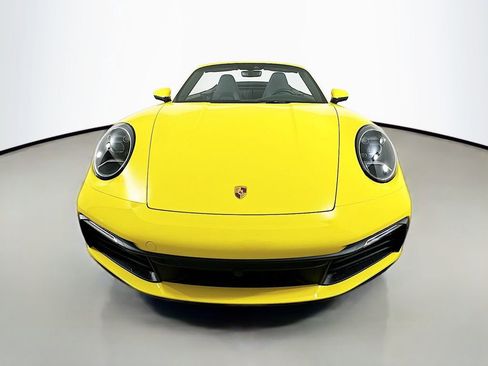 Used 2022 Porsche 911 Carrera image 6