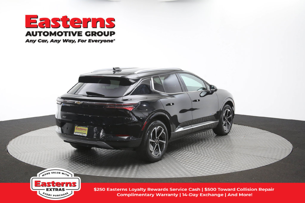 Used 2024 Chevrolet Equinox EV LT w/ LPO, All-Weather Mat Package FWD image 40