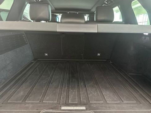 Used 2018 Land Rover Range Rover Supercharged image 23