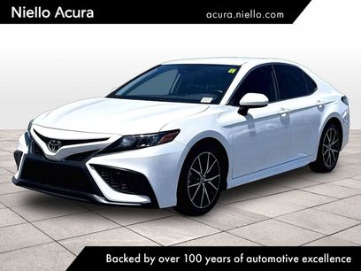 Used 2021 Toyota Camry SE w/ Carpet Mat Package (TMS)